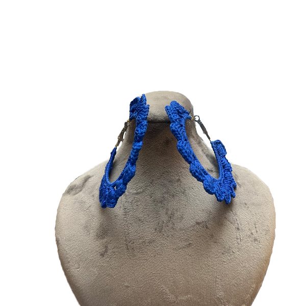 گوشواره گلناز آبی کاربنی قلاب بافی زیبا دستباف