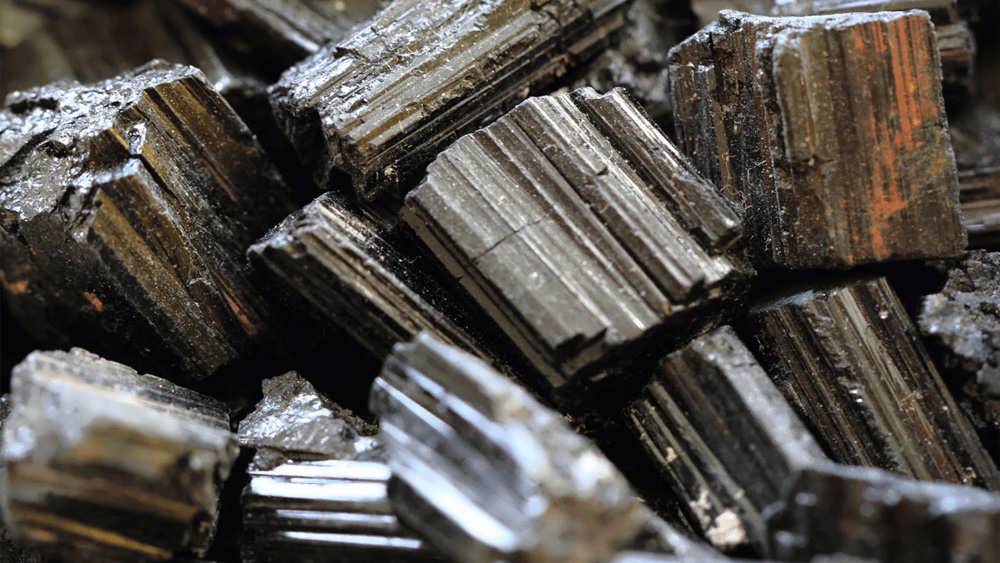 تورمالین سیاه برای انرژی مثبت