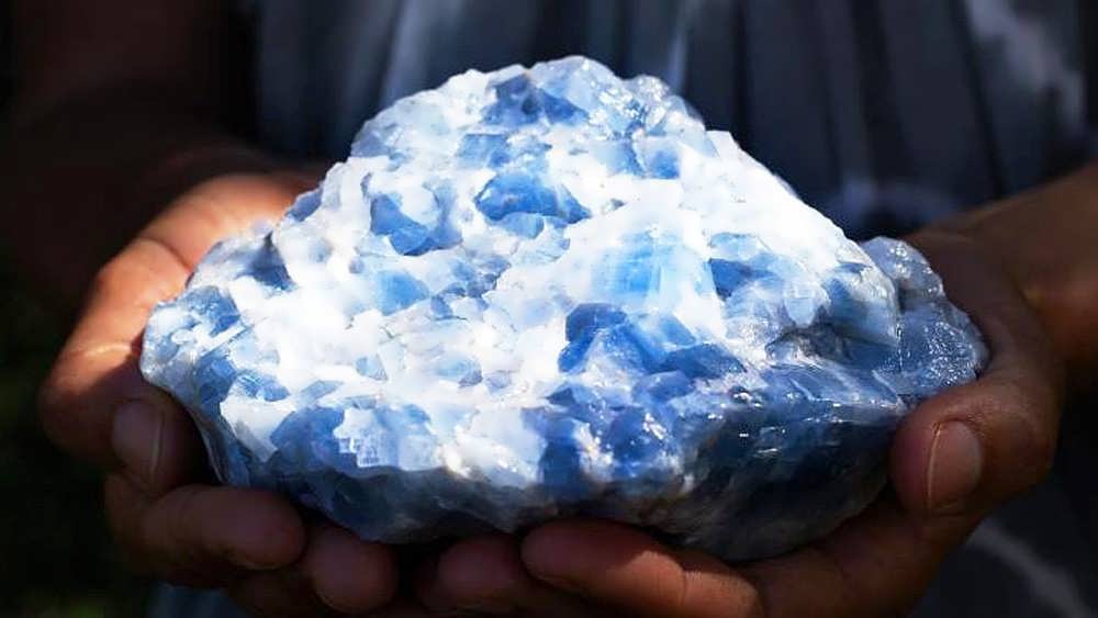 سنگ کلسیت آبی جواهری قدرتمند در فنگ شویی