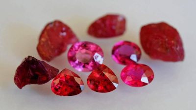 ویژگی سنگ ها