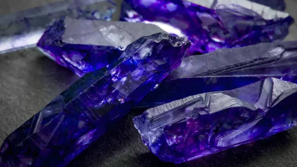 رخ و شکستگی سنگ