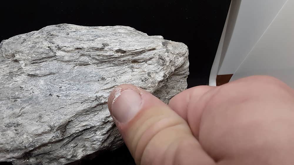 سختی سنگ ها