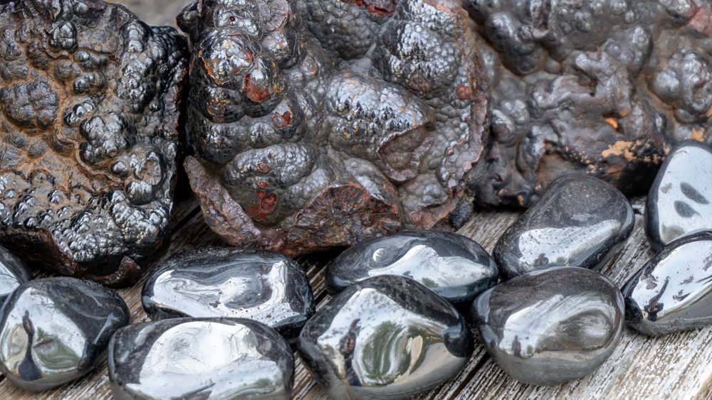 هماتیت سنگ زمین گیرکننده