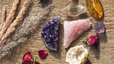 سنگ های محافظ انسان