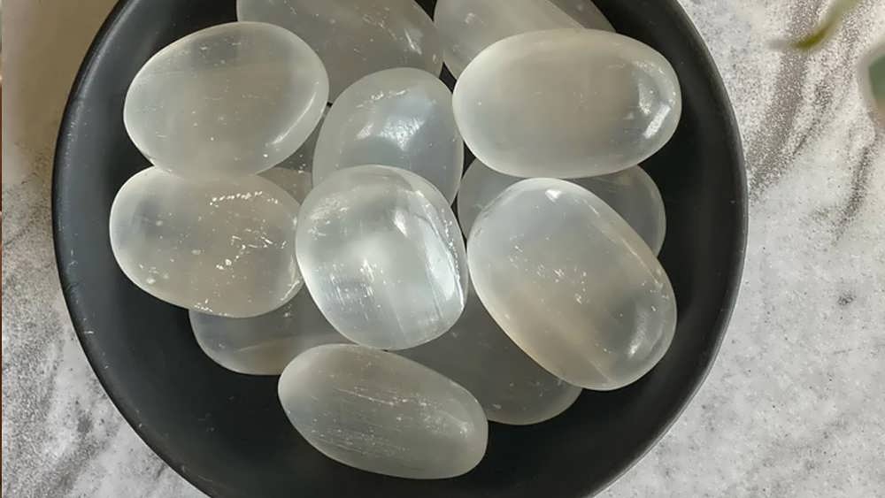 سنگ سلنیت از بالا