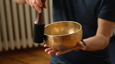 چطور کاسه تبتی صدا تولید می کند