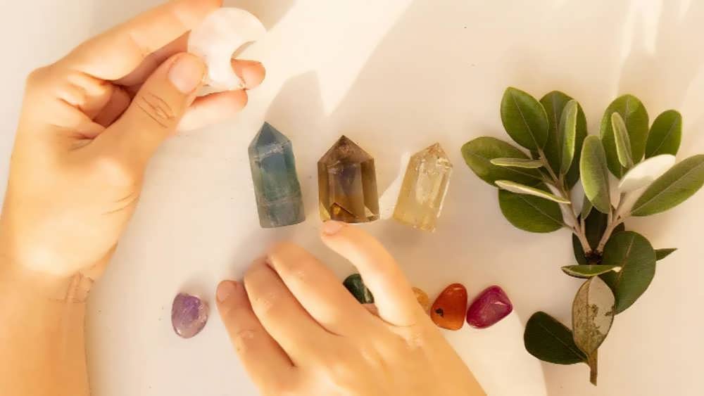 پاکسازی کریستال ها (Cleansing crystals)
