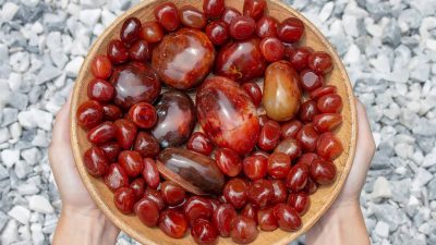 خواص درمانی کریستال کارنلین (عقیق سرخ)