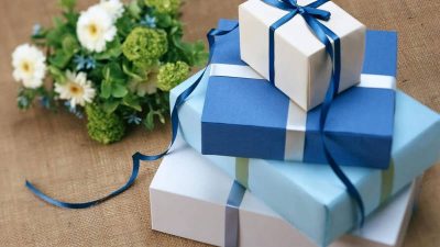 راهنمای انتخاب هدایای معنوی برای عزیزان