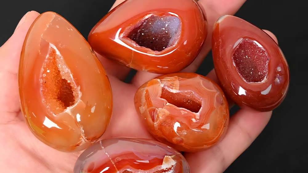 نحوه پاکسازی و شارژ کارنلین
