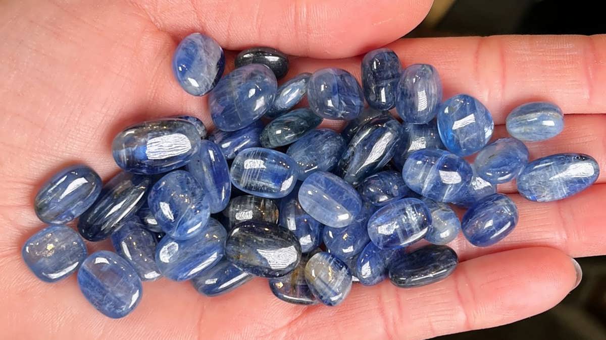 خواص سنگ کیانیت Kyanite