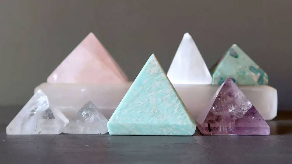 کریستال هرم (Pyramid)