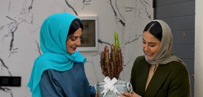 نگاهی به چیدمان مدرن و امروزی خونه دوبلکس هلیا امامی مزین به سنگ مرمر/مبلمان چسترفیلد،آباژور مدرن، ساعت دیواری کلاسیک و...