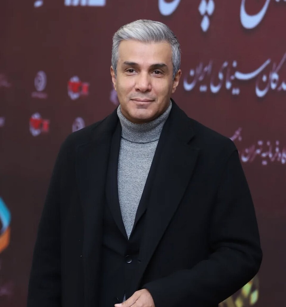  آریا عظیمی نژاد
