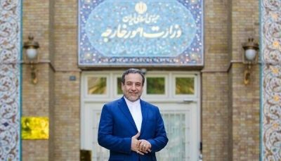 خارج از گود سیاست؛ نگاهی به روزی که سیدعباس عراقچی و پسرش مهمان نعیمه نظام‌دوست و بهنوش بختیاری در این برنامه پرطرفدار شد+عکس