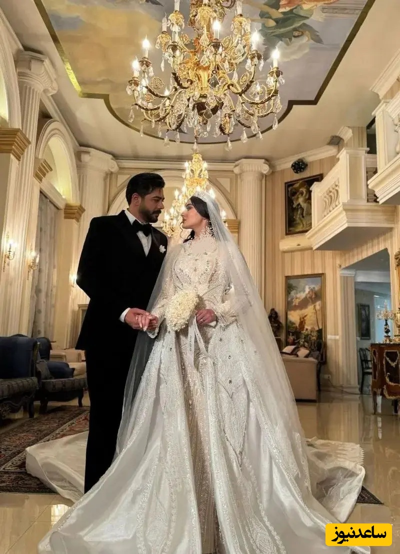 نگاهی به چیدمان منزل مریم مومن بازیگر خوب کشورمان به سبک مینیمال/ قفل دیجیتال ضد سرقت، مبلمان راحتی و مدرن، دیوار های جنس چوب راش، شلف مشرف به پذیرایی خانه و...