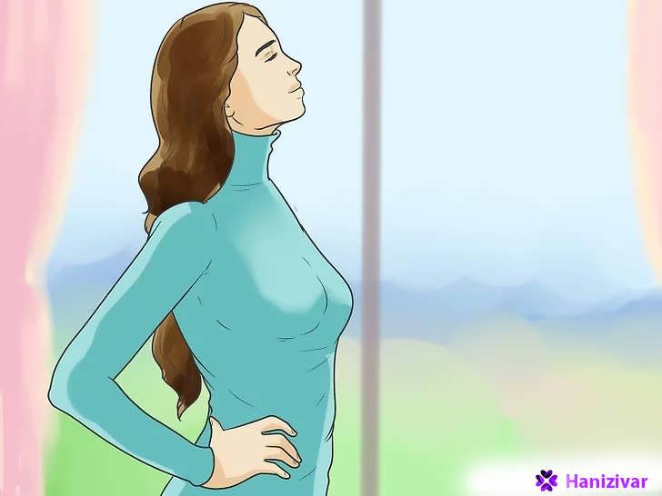 زن جوان در حال تمرین تنفس عمیق