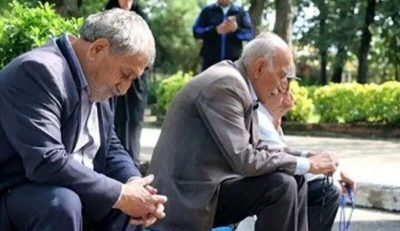 مدیرعامل صندوق بازنشستگی: قرار است نسبت حقوق بازنشستگان به ۹۰ درصد دریافتی شاغلان هم‌تراز برسد