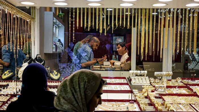 قیمت طلا ظهر امروز ۲۸ مهر ۱۴۰۵/ طلای ۱۸عیار ۳۸۷ هزار تومان گران شد + جدول